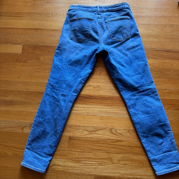 Lovers + Friends Blue mid rise Skinny Jeans made in the USA 🇺🇸 - Picture 6 of 9